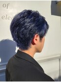 20代色落ちシルバー青髪センターパート