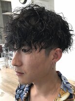 リット バイ フィフス 鹿児島中央駅店(Lit. by fifth)&nbsp;ツイストスパイラルパーマメンズパーママッシュウルフフェード