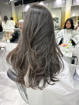 シティ(CITY) レイヤーカット ワンカール 表参道