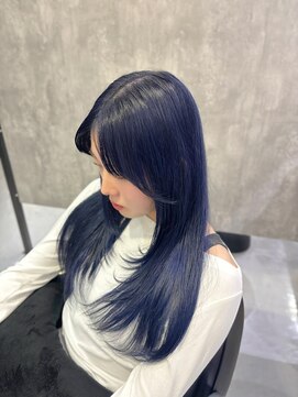 ソルバー(SOLVER) 透明感×上品さを叶える《ネイビーブルー》
