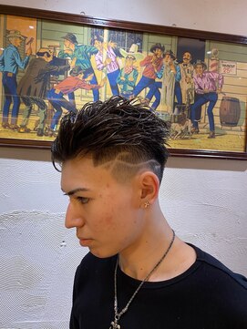 フォーコーナーズ(Four Corners) バリカンアートフェード