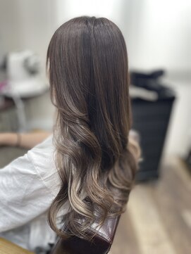 ルアン(Luan) ロング×スモーキートパーズ