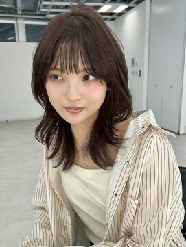 ユーフォリア 渋谷グランデ(Euphoria SHIBUYA GRANDE) ウルフレイヤー 顔周りレイヤー レイヤーカット 前髪カット