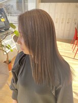 アンドファインヘアービューティー(AND FINE hair beauty)&nbsp;白髪ぼかしハイライトの大人ミディアム