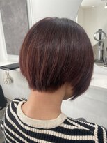 トゥーレアクア(Tule AQUA) 丸めシルエットのショートボブスタイル