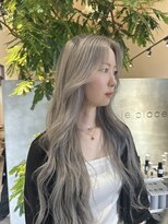 ルプラス(le place.) ホワイトグレージュ