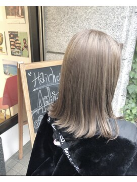 ヘアーワークス アンビエント(Hair works Ambient) ダブルカラー#ミルクティーベージュ【Ayaka】