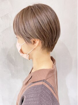 アイティーバイアルバム 松戸店(IT by ALBUM) タイトショート_くびれヘアビタミンカラー_ba337592