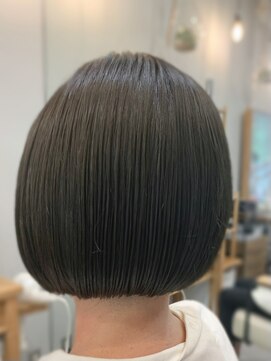 グラッシー センター北店(GLASSI) ★大人かわいい★コンパクトボブ★【戸高太輔】