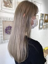 プライベートサロン キッテ(private salon kitte.)&nbsp;ベージュグレーなハイトーンロング