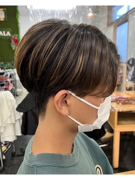 サラ HAIR&MAKE SALA 相模大塚店 前下がりセンターパート