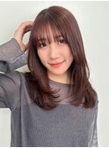 顔周りレイヤーカットくびれヘアミルクティーベージュカラー