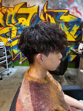 カーニー 北千住(kearny) メンズカットパーマ/ニュアンスパーマ/フェザーパーマ[北千住]