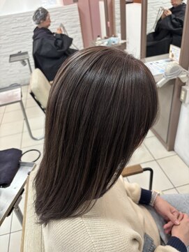 フィガロ デュデュ 新石切店(Figaro DOU DOU) [白髪ぼかし/白髪ぼかしハイライト/ハイライト]