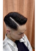 ヘアーエステ グランツエッセ(hair esthe GlanzEsse) 7:3わけフェードスタイル