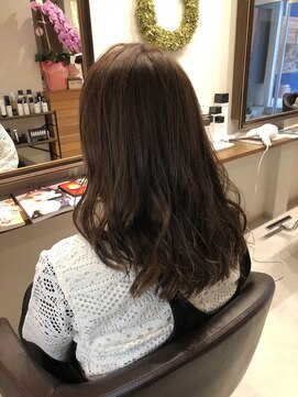 ヘアーズ スケッチ(hair's sketch) アレンジにもぴったりインナーカラースタイル