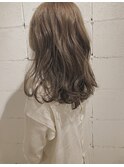 ハイライトベージュ