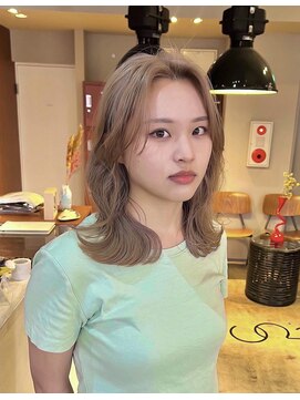 クペウ(cope'u) ミルクティーベージュ、ミディアムレイヤー