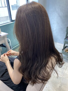 シー(shhhh..) ダークアッシュカラー