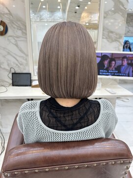 ティンク 関内(Tink) シルバーベージュ