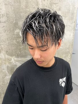 キング 枚方店(K!ng) 【枚方、高槻、梅田】メンズホワイトハイライト