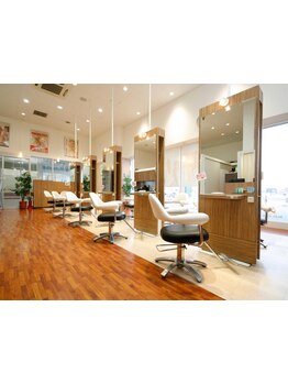 【石狩市緑苑台/駐車場有】丁寧な接客と居心地のいい空間。長持ちする髪質改善&メンズカットが大人気☆