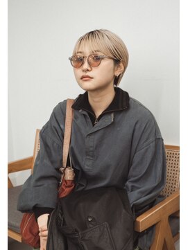 シカ(sica) ミニボブホワイトベージュ