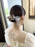お呼ばれタイトリボンアレンジ .*。