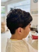 ヘアーエボリューション メンズカット+眉毛カット+炭酸クレンジング¥3,800 +パーマ