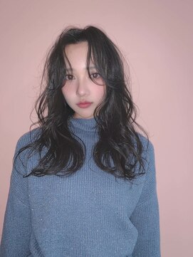 エクラ(ECLAT) センターパートくびれレイヤー