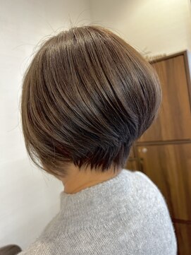 リベストバイジェービー 稲毛(li best. byjb) イメチェン/ホワイトブロンド/外ハネボブ/美髪/ワイドバング