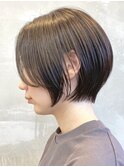 横浜西口切りっぱなしミニボブショートレイヤー前下がり前髪なし