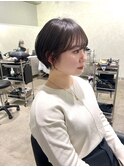 ココアベージュ前髪あり小顔愛されショートボブ