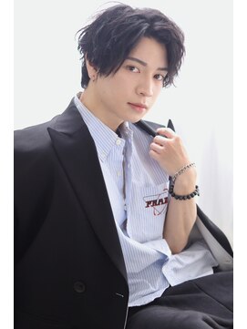 ビューティーアンドフリーハコ(Beauty&Free HACO) 10代20代波巻きセンターパートスパイラルヘア