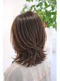 ミディアムレイヤーカット