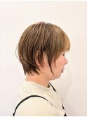 大人小顔ショート耳かけ丸みくびれ30代40代50代