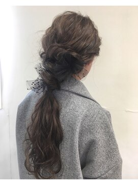 エムサロン 前橋川原(emusalon) ゆるふわポニーテールアレンジ