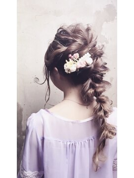 ククー ヘアーアンドメイクアップ(COU COU) あみおろし