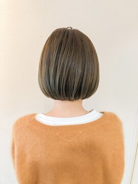 コマド(Comado) 【秋スタイル★Check★】うしろ姿かわいいボブ×ミントアッシュ