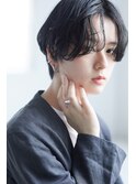 ハンサムセンターパート前髪なし大人ショート/レイヤーカット