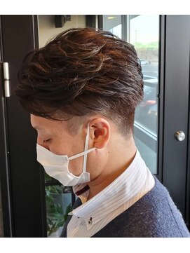 メゾン アヴァロ(Maison Avallo) 刈り上げパーマスタイル