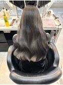 オリーブグレージュ
