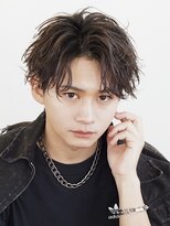 ビカム 名駅(become) 【無造作コンマセンターパート】メンズパーマ