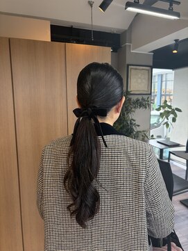 アリカ(arika) タイトポニーテール