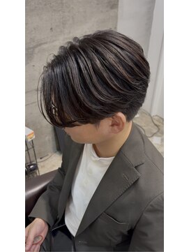 ヘアーラボ ハチ(HAIR LABO HACHI) 毛流れセンターパート