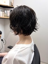 エレノア 藤沢(Eleanor) ショートボブのニュアンスパーマ