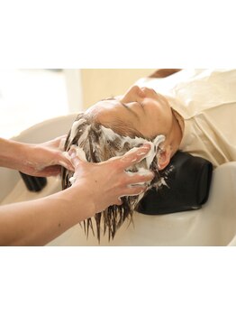 『クリームバス』『オージュアスカルプケア』『メンズスキャルプスパ』など豊富なヘッドスパをご用意♪