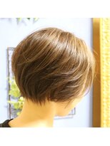 ヘアーフロス(HAIR FLOS)&nbsp;小顔ハイライト丸みショート