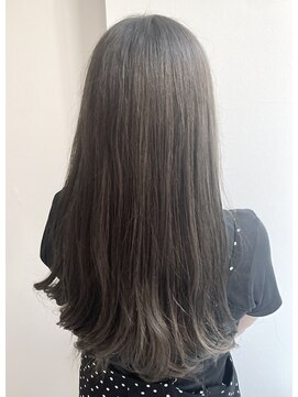 エミュスト(Emuest) ディープグレージュ