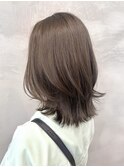 グレージュカラー×レイヤーカット